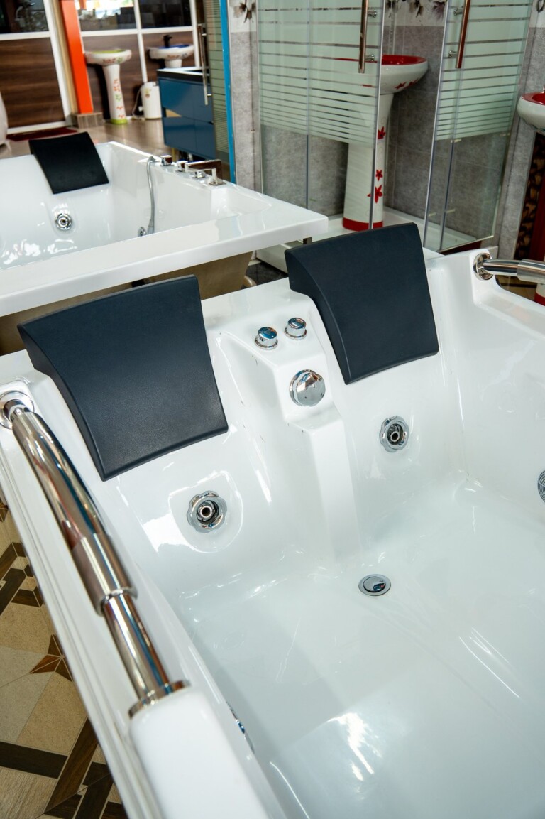 Corner Jacuzzi White 1500*1500